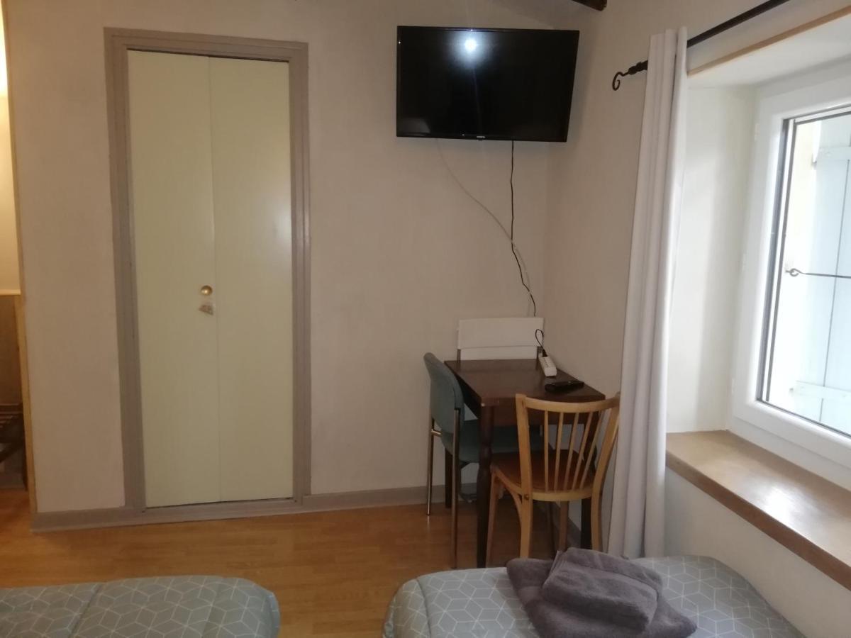 L'Auberge De L'Aygues Les Pilles Dış mekan fotoğraf